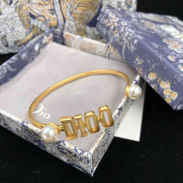 

2022 factory wholesale new di home pearl open simple trend women's adjustable bracelet jewelry, Black