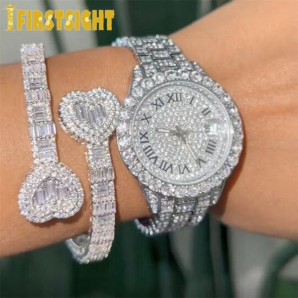 Iced Out Bling Open Heart Zircon Charm Bracciale Baguette AAA CZ Hearts Bangle per uomo Donna Hiphop Gioielli di lusso 220713