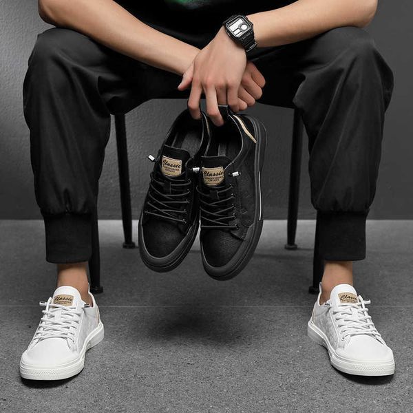 

summer famous brand men's small embossed bee white shoes designer low cowhide casual flat classic luxury shoes fashion lace up sneakers, Black