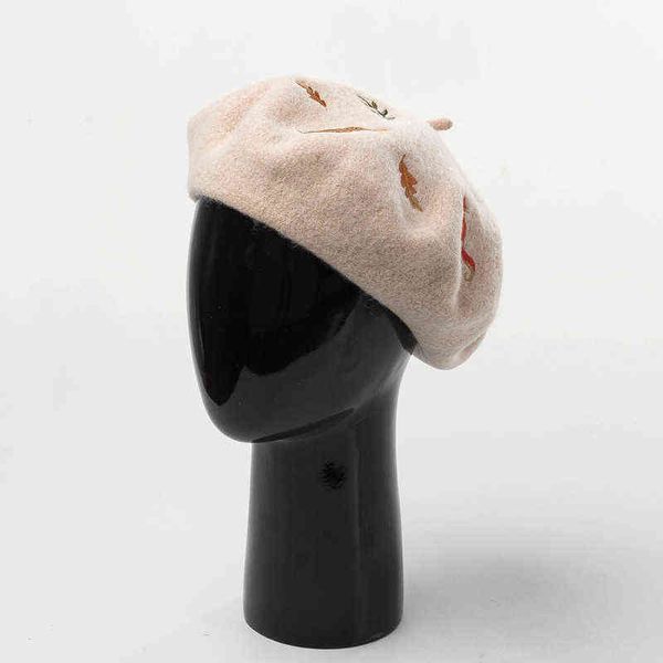 Inverno Donna Lady Beret Hat New Mori Rabbit Squirrel Leaves Berretti in lana di cashmere ricamati Fashion Warm French Artist Hat J220722