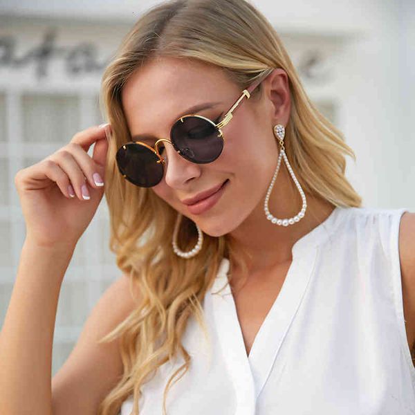 

sunglasses 2022 small round frame women's personalized fashion, White;black
