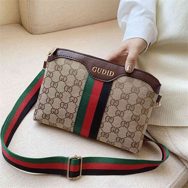 

shoot when out of fashionable shoulder bag factory store online