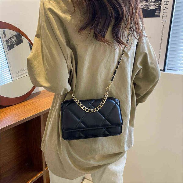 

fashion bags 2022 spring autumn new square portable messenger small design flip chain bag trend designer handbag purse