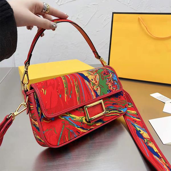 

single shoulder bags luxurys designers bags french stickbags crossbody bags womens handbags fashion bag built in zipperbag classic very beau