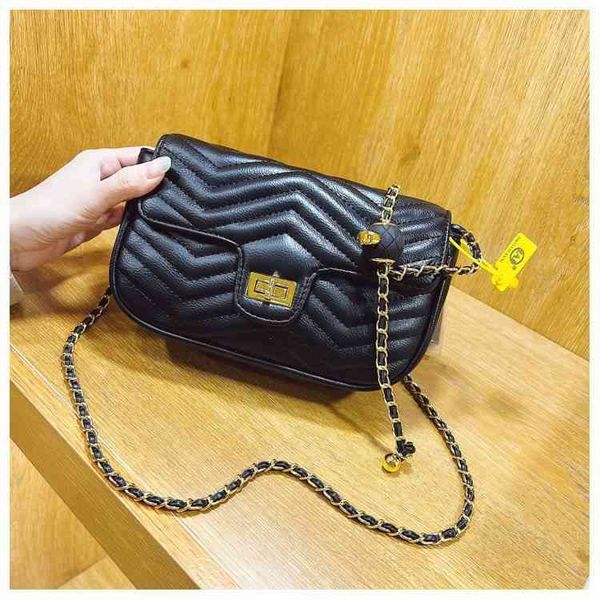 

ami original 2022 new summer fragrance lingge chain soft leather versatile one shoulder messenger small square bag luxury designer