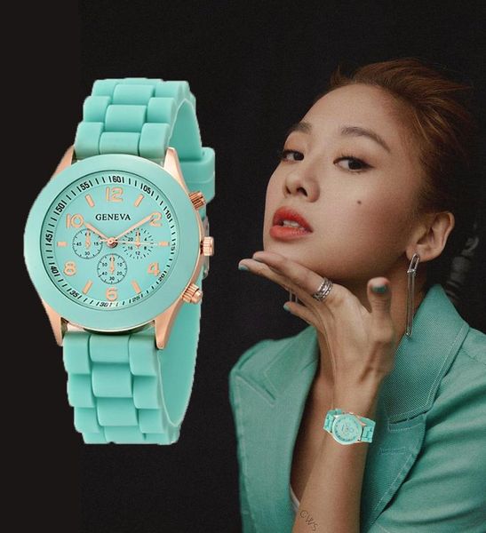 Wristwatches Women Women assiste 2022 Moda Women's Watch Silicone Strap Quartz Wrist for feminino Relogio feminino zegarkiwristwatches wristw