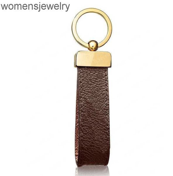

keychain brand designer key chain mens luxury car keyring womens buckle keychains handmade leather men women bags pendant accessories, Silver