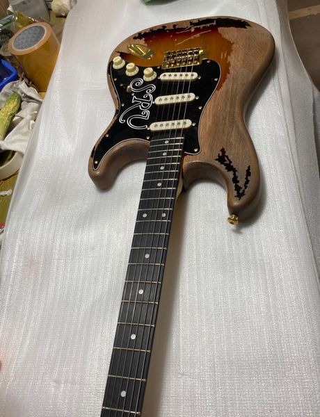 

factory srv electric guitar body alder gold hardware with black pickguard