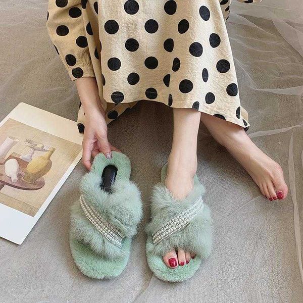 

2022 luxury designer ladies slippers summer indoor warm plush fashion versatile flat soft bottom pearl pantoufle femme fourrure, Black