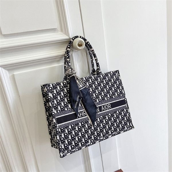 

12% off 2022 new fashion trendy bags d family book flower large capacity shopping embroidered tote portable atmosphere