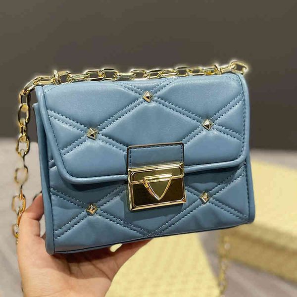 

evening bags shoulder totes women designer 5 colors gold chain crossbody bag handbags leather small fragrance flap purses 220708