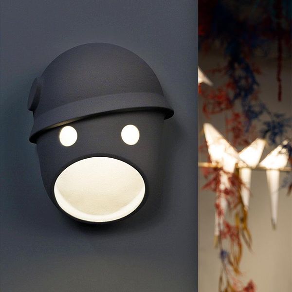 Lampada da parete creativa moderna a LED per camera da letto maschera luce decorazioni in resina luci soggiorno scala decorazione della casa lampade da parete