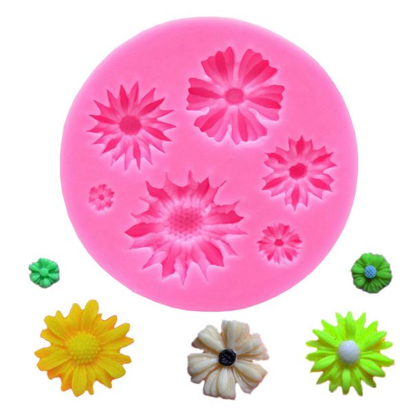 

baking moulds 122