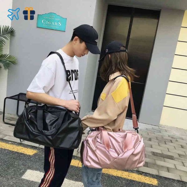 

2022creative style travel bag hand-held luggage men and women fashion large capacity dry wet separation short trip 220709