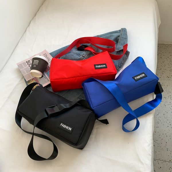 

trend single shoulder bag sports style all-match messenger bag large-capacity leisure commuting fitness cylinder shoulders bags
