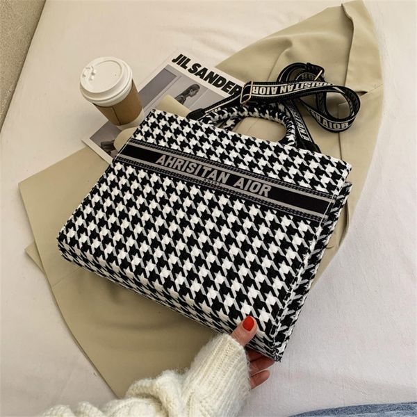 

popular and fashionable hand-held summer versatile leisure women's large capacity one tote 75% off online wholesale