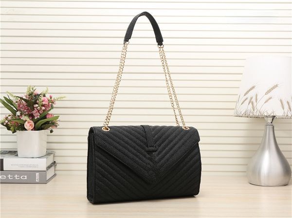 

2022 new european and american designer fashion ladies handbags one shoulder messenger chain bag v word lychee bag