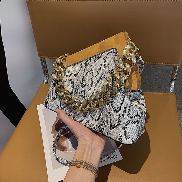 

lady handbag luxury designer 2022 new clutch bag snake pattern wooden clip handbags and purse woman bags vintage shoulder bag, Black;red