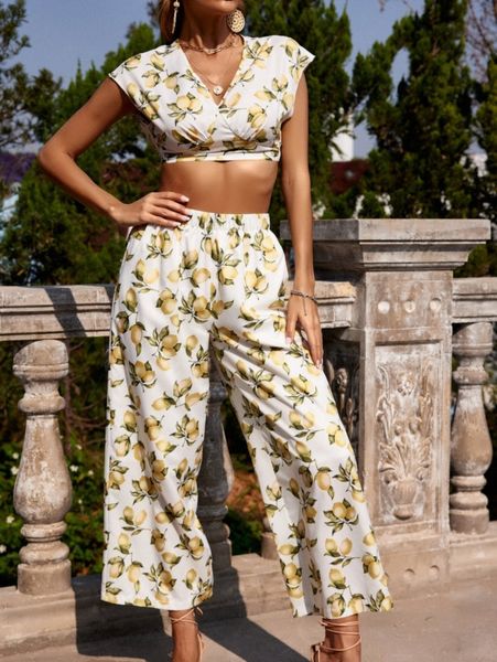 

allover fruit print surplice neck crop & pants t71o#, White