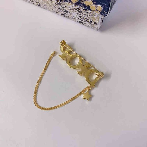 

outlet letter tassel chain brooch female simple star clothing accessory pin, Gray