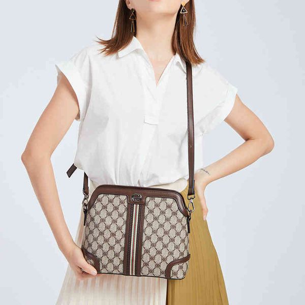 

f 2022 new fashion shoulder large capacity small designer luxury leather bag female classic retro handbag