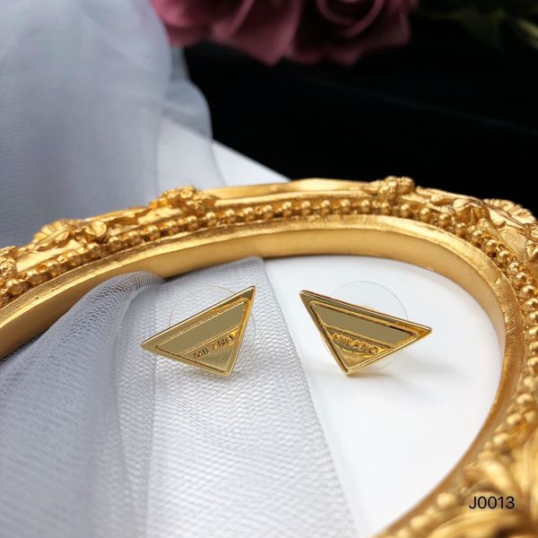 Дизайнерские серьги-гвоздики для женщин, треугольные золотые серьги, роскошные ювелирные изделия с буквами, классические золотые серьги, модные серьги-кольца P 2207145D