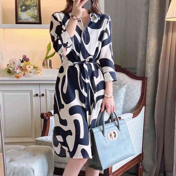 

casual dresses italian plaid printed silk long skirt 202d, Black;gray