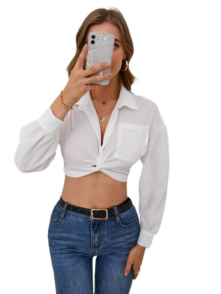

patched pocket twist front crop blouse q8fq#, White