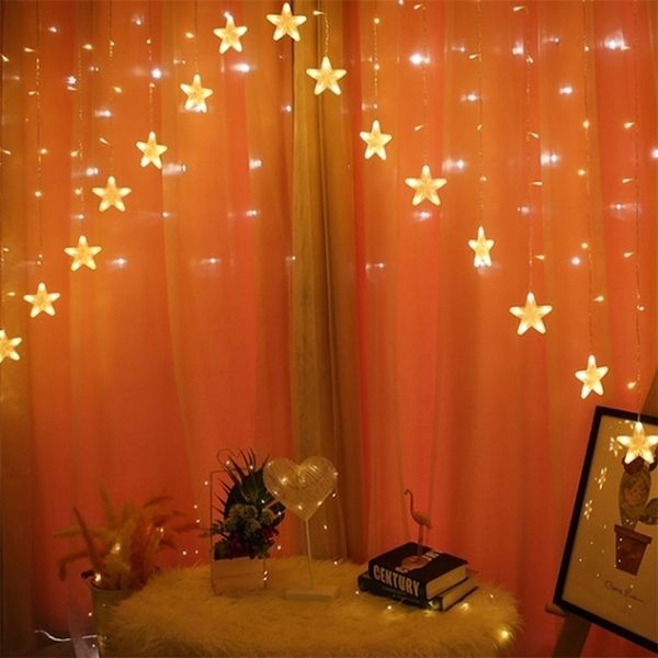 220V Natale Fiocco di neve LED Luci della stringa Moon Star LED Luci per tende Lampeggiante Luce esterna Luci della festa nuziale Decorazioni per finestre 201201