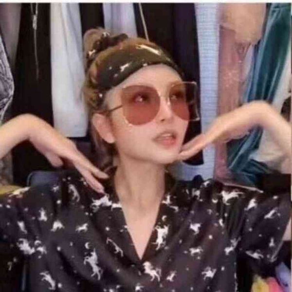 

sunglasses yuan shanshan, sun yunyun, yang mi, net red, same pearl sunglasses, large frame eye, White;black