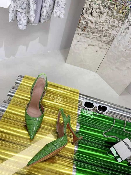 

2022 amina muaddi fashion shoes amina italy muaddi holli croc embossed slingback pumps in print croco green crocodile qzs, Black