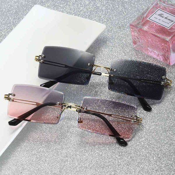 

new fancy fashion men's and women's fashion street shooting sunglasses personality cool optical glass jcup, White;black