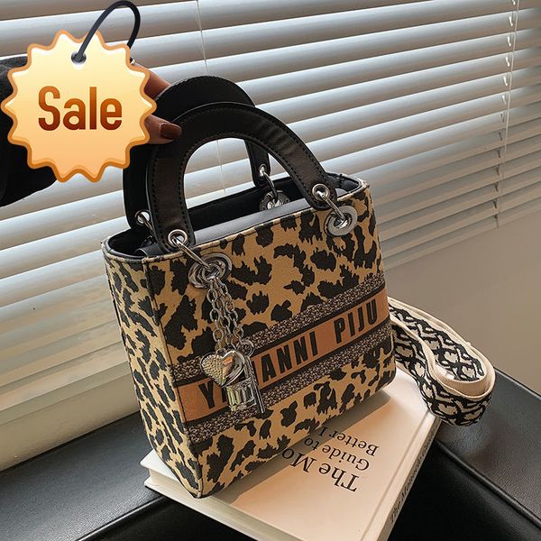 

bag new fashion canvas handheld women's wide shoulder strap small brand popular ladies s luxury s