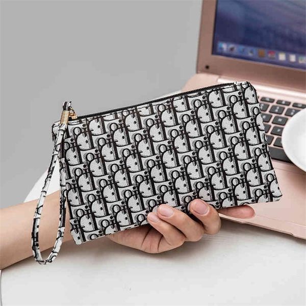 

simple large capacity hand zero wallet mobile phone bag handbags on clearance sale, Red;black