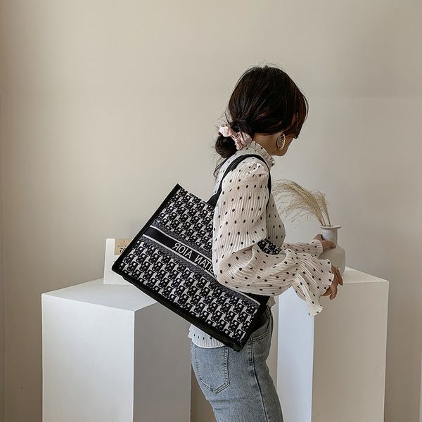 

new designer bags big women 2022 fashion women's summer canvas large capacity portable shopping tote
