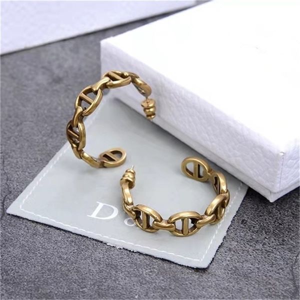 

2022 fashion 20% off designer jewelry d di family high version round women's fashion alternative hollow earrings, Golden
