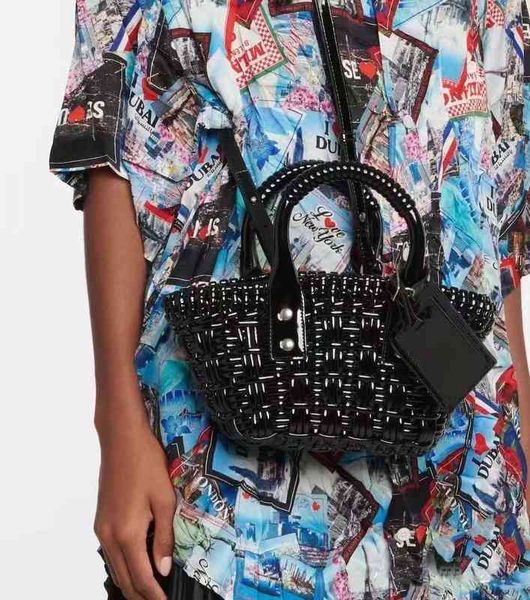 

designer lady shoulder crossbody woven tote bag women knitting shopping basket hand female bucket wholesale new 220512