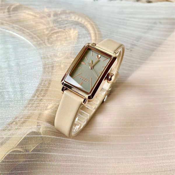 

luxury womens watches women fashion trend square designer womens quartz retro student and girls women's watch genuine leather, Slivery;golden