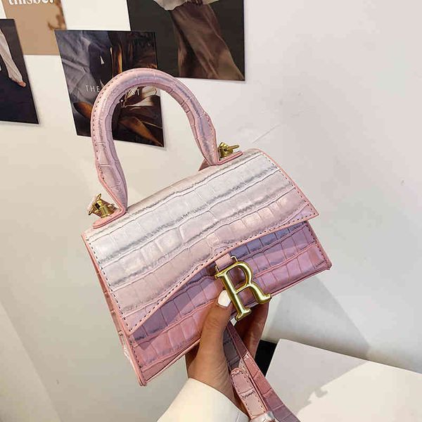 

2022 factory wholesale new spring and summer small women's fashion simple rhombic lattice messenger bag fashion single shoulder armpit