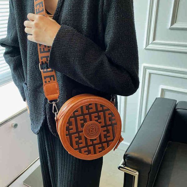 

2022 luxury jewelry designer bag embossed small round net red wide belt mini single