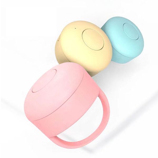 

bluetooth fingertip video controller for tiktok short videos page flipping like mobile phone keypads remote control ring device