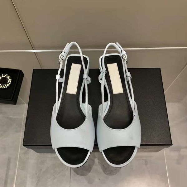 Chanelity Runway Mulheres Sandálias Designer Famosa Marca Clássico Preto Impressão 3D Sapatos Plataforma de Salto Baixo Elegante Festa Lazer Viagem Vintage Meninas Slides Sandália