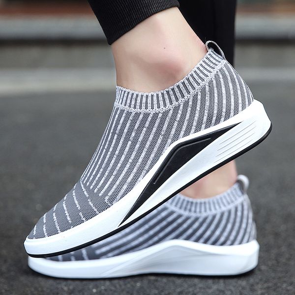 

casual shoes designer rhyton sneaker men women shoe straw berry wave mouth print trainer man woman by shoe 36