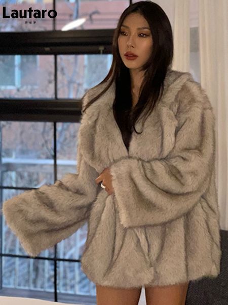 Lautaro Winter Übergroßen Dicke Warme Faux Pelzmantel Frauen Revers Langarm Runway Koreanische Mode Lose Luxus Flauschigen Jacke 2022 t220716