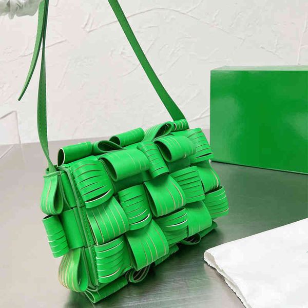 

women luxurys designers pillow bags 3d weaving handbag shoulder leather luxury designer bagss crossbody female flowers purses 220322 zhouzho