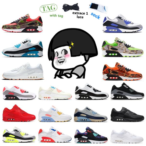 

2022 runnning designer shoes women and men white black triple red solar flare supernova and total orange bright violet evolution of icons