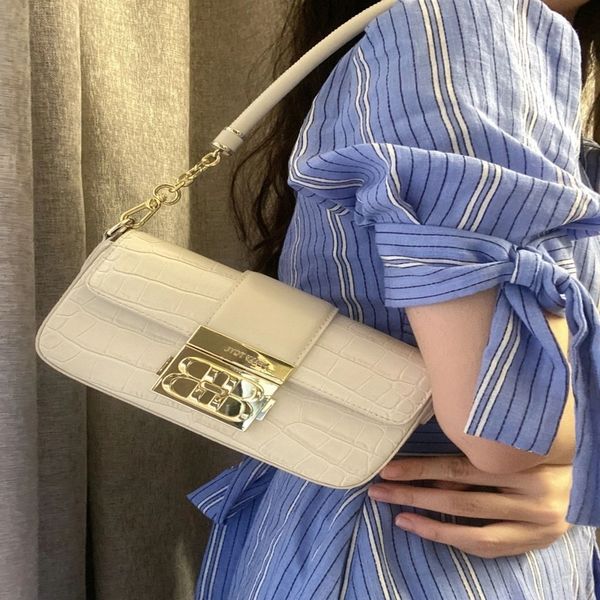 

hbp harmonica bag 2023 new fashion high sense chain niche design armpit 220803