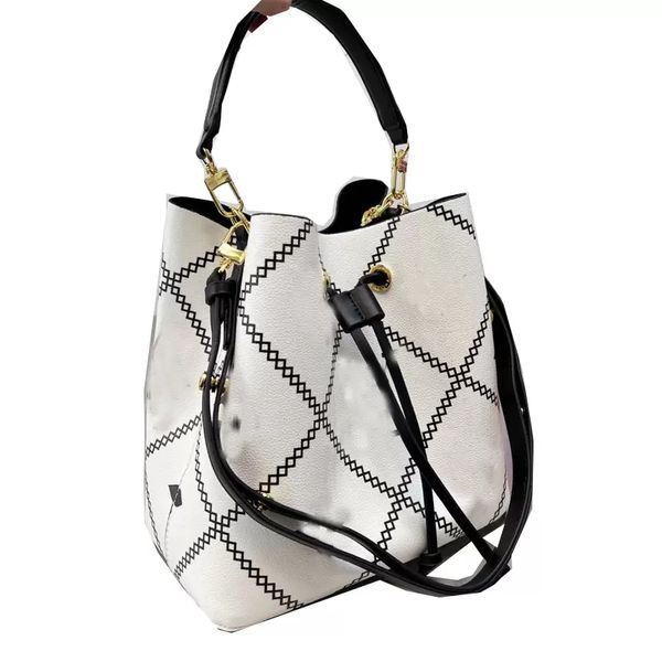 Drawstring Balde Saco Mulheres Bolsa Bolsa Crossbody Sacos Preto Branco Tricolor Series Poker Design Clássico Carta Totes Inner Zipper Bolso 2588