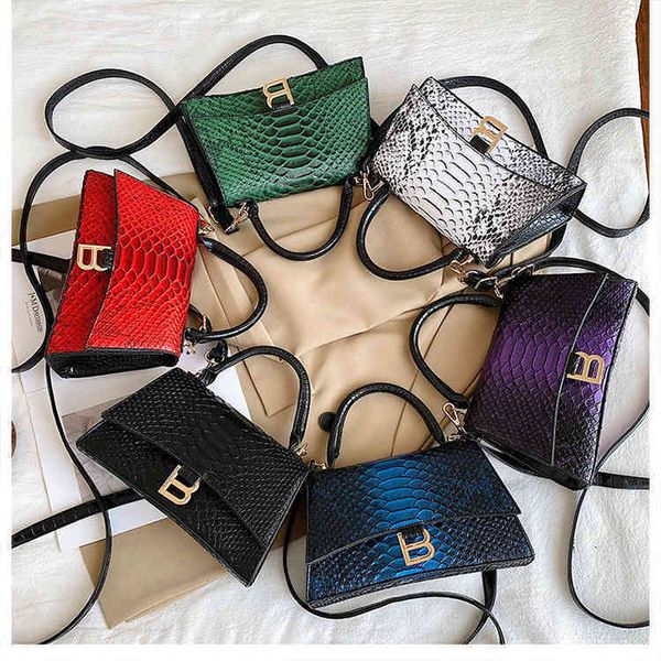 

2022 new designer handbags store multicolor crocodile flip messenger single shoulder{category}