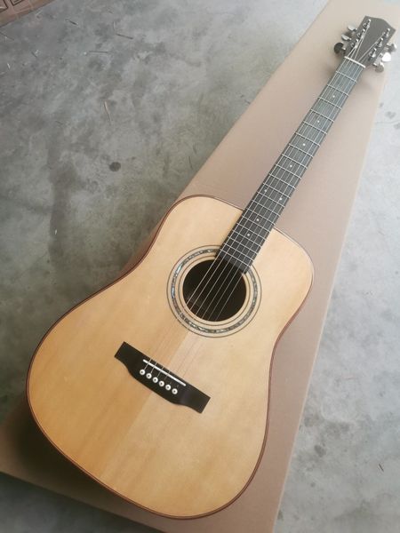 

41 inch rounded solid spruce high-end acoustic guitar